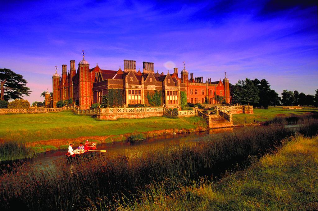 Walton Hall Hotel & Spa By Sunday Wellesbourne Екстериор снимка