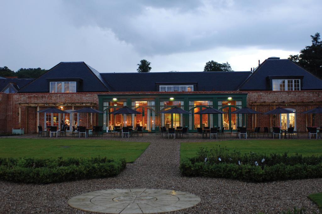 Walton Hall Hotel & Spa By Sunday Wellesbourne Екстериор снимка