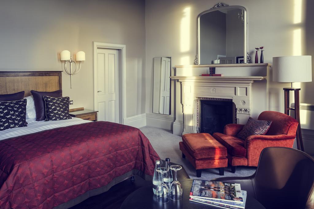 Mercure Warwickshire Walton Hall Hotel & Spa Wellesbourne Екстериор снимка